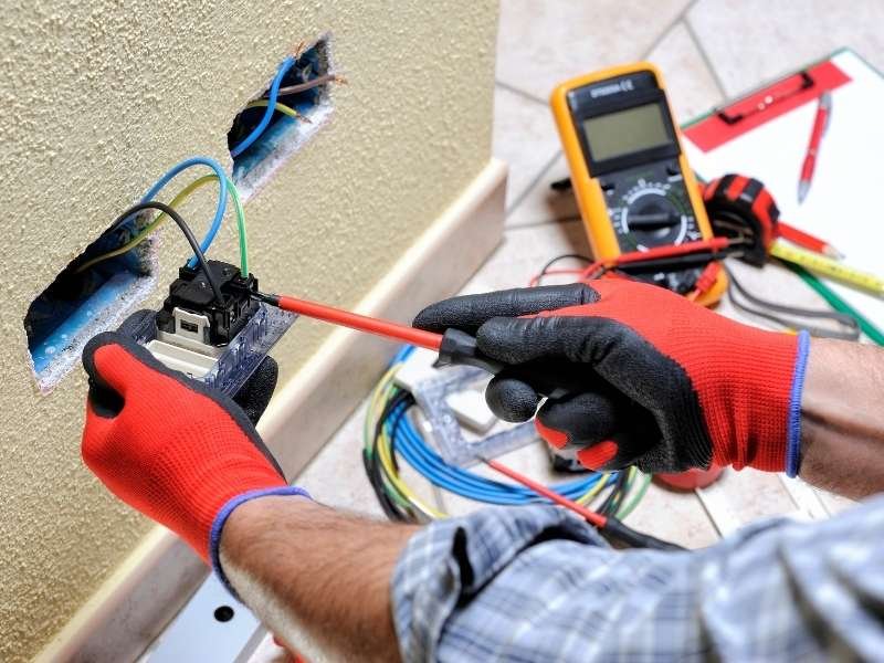 SM Electricians in Los Angeles